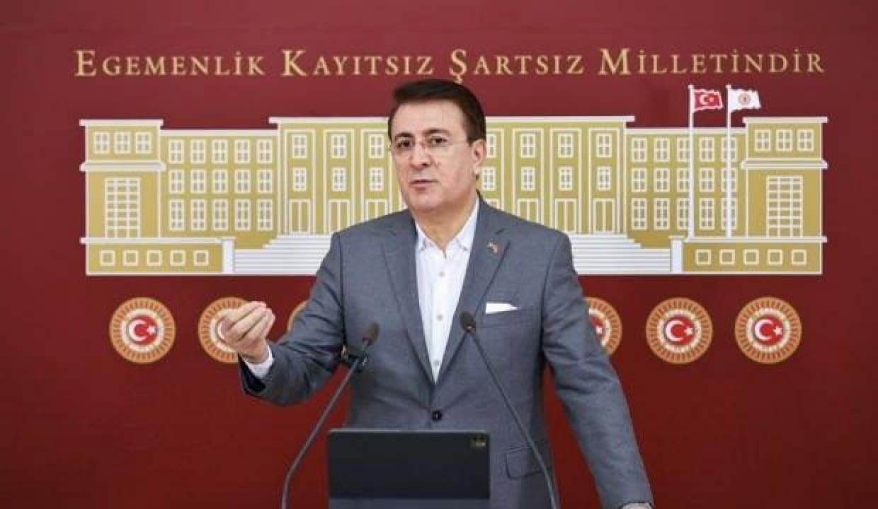 AK Parti'li Aydemir: Cumhurbaşkanımız, her şeyi istişare ederek yapıyor