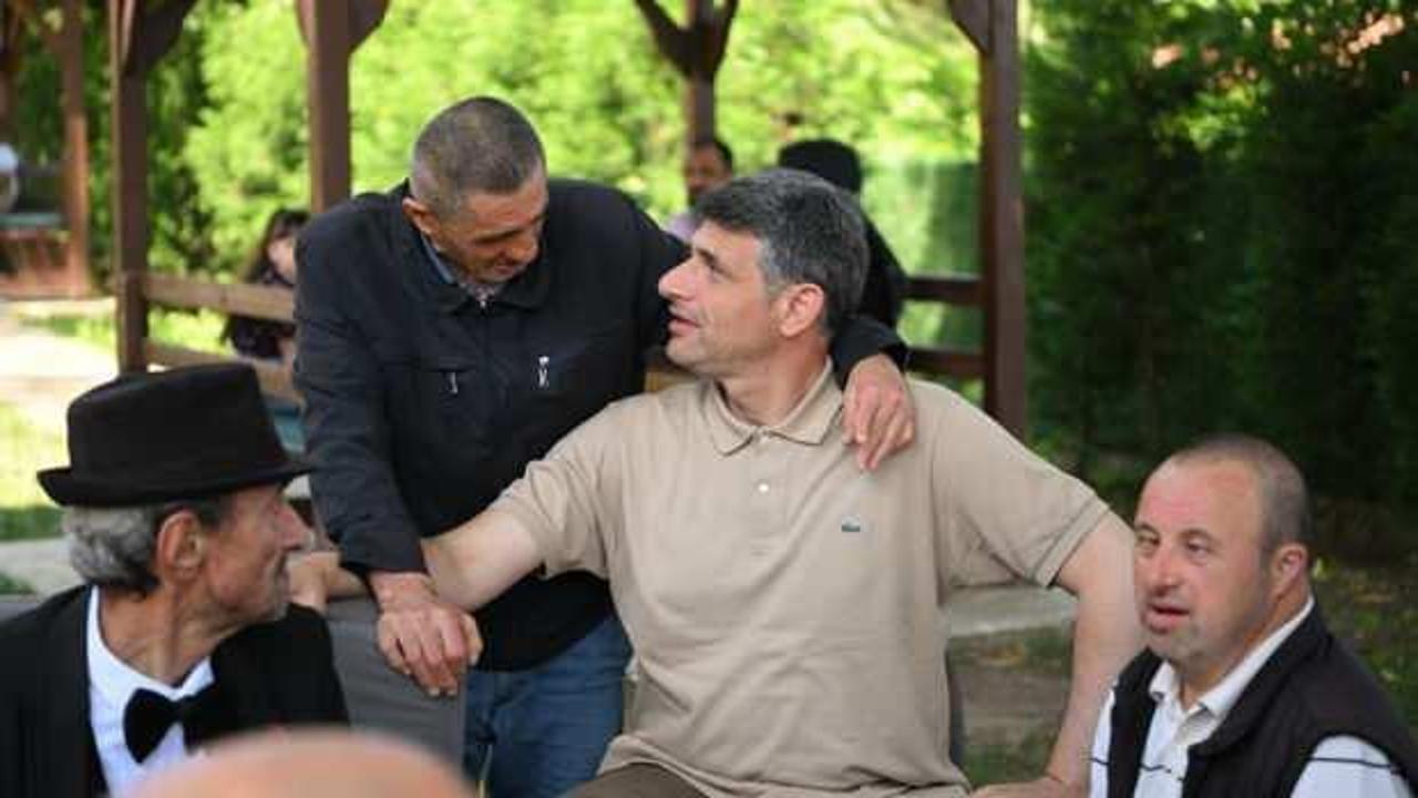 AK Partili Çakır ile Kocaman Otizmli bireyler ile buluştu: Rabbim yüzünüzü hep güldürsün