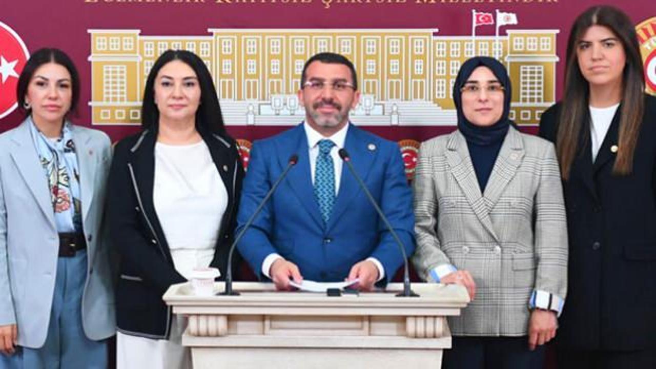AK Partili Çalkın'dan 'halay' provokasyonuna tepki: Provokasyona yasak var, halaya yok!