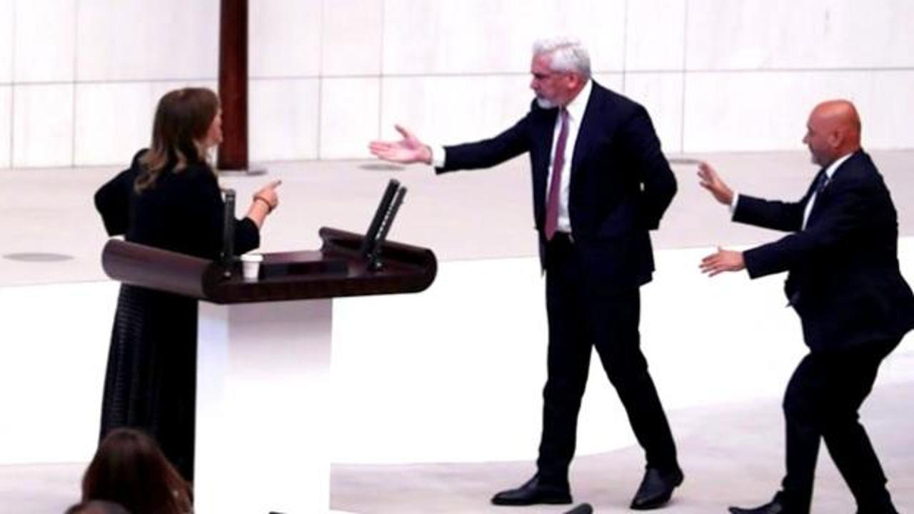 AK Partili Ensarioğlu'ndan DEM Partili vekile tarihi ayar: Alan da şerefsizdir, veren de!