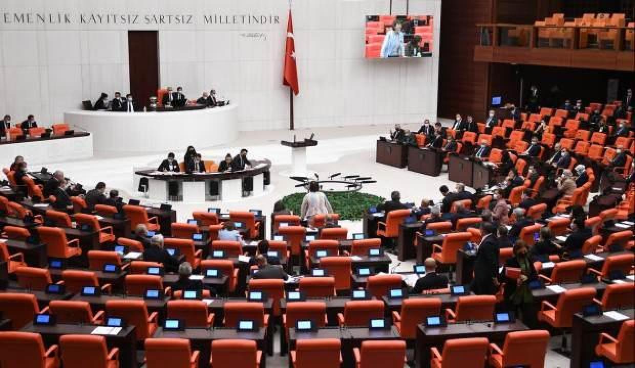 AK Parti'nin torba yasa teklifi Meclis'te