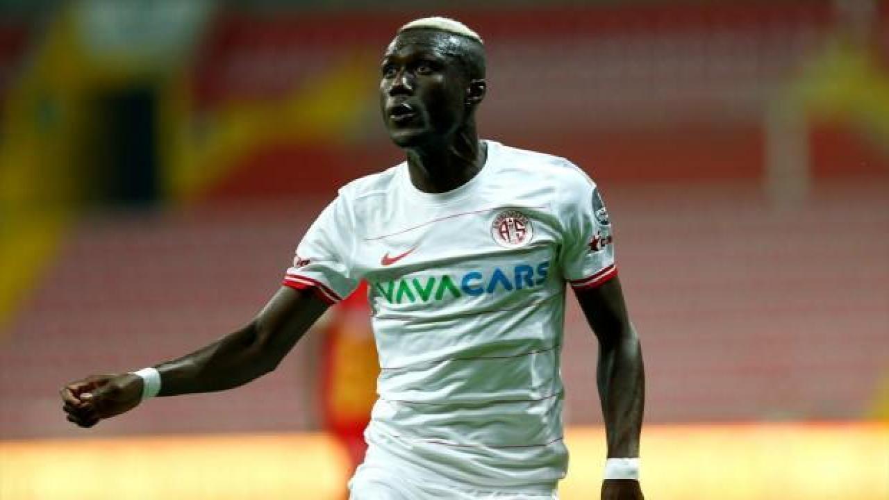 Alassane Ndao sezonun ilk yarısını kapattı!