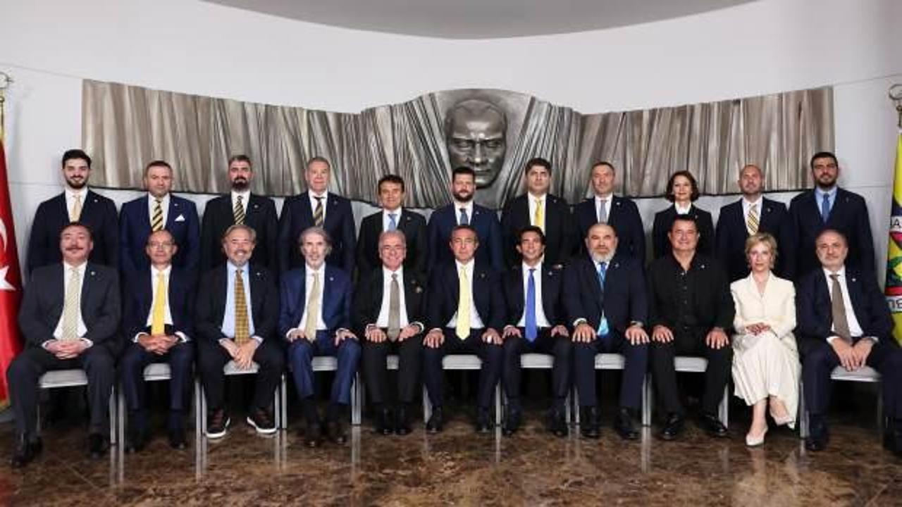 Ali Koç ve yönetimi mazbatalarını aldı