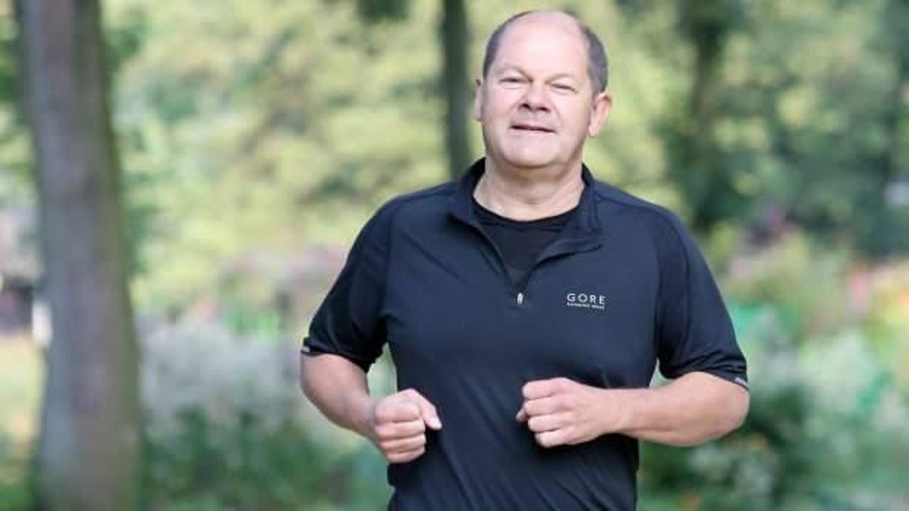 Almanya Başbakanı Scholz koşarken düşerek yaralandı