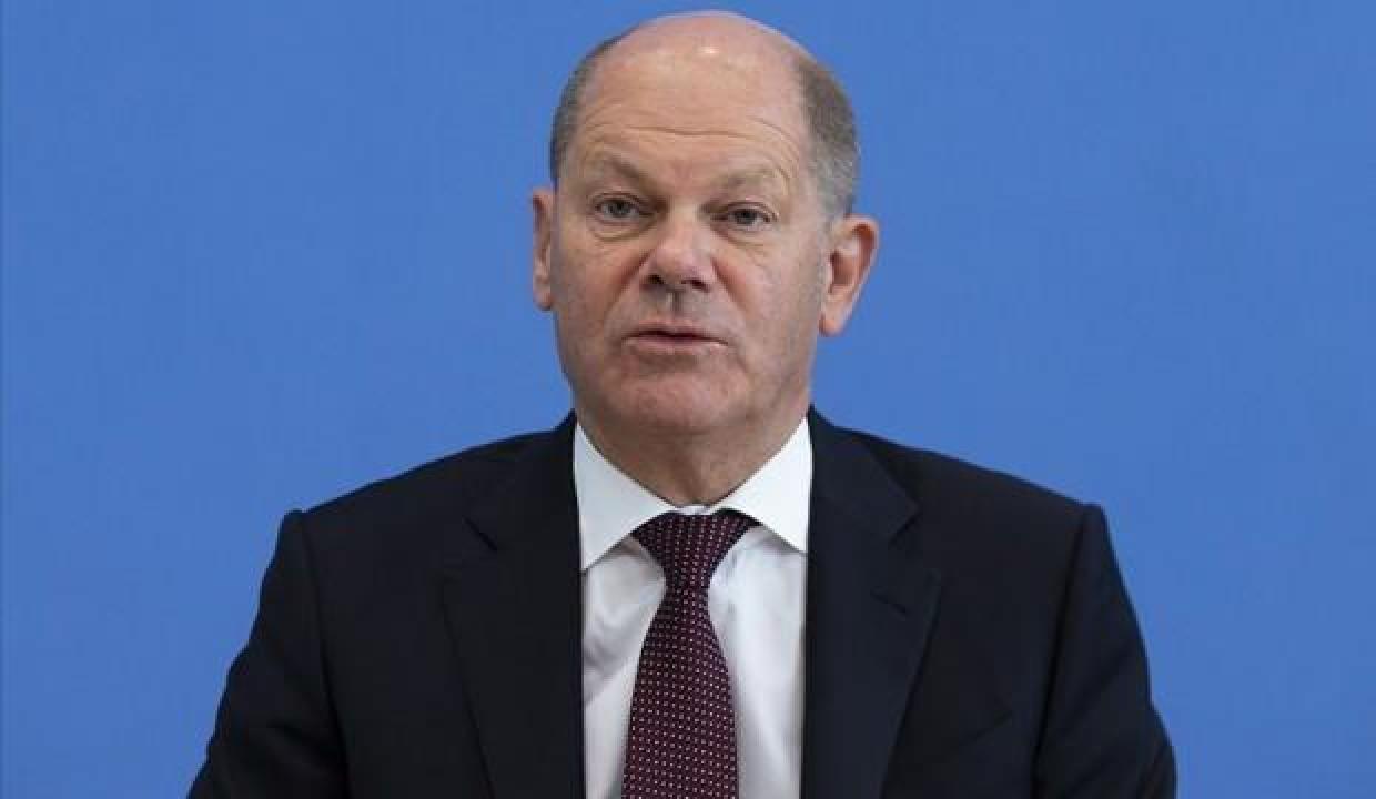 Almanya Başbakanı Scholz'dan Rus doğalgaz ve petrolü savunması
