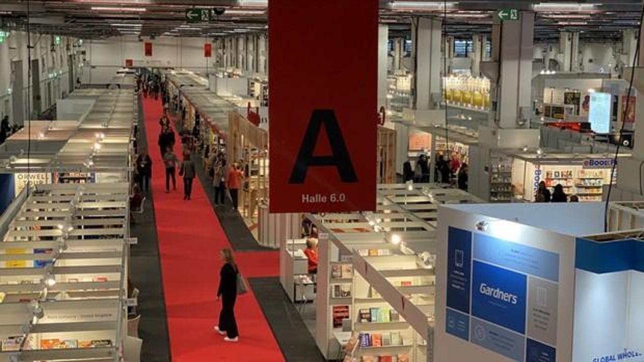 Almanya'dan skandal 'Filistinli yazar' kararı! Türk yayıncılardan sert tepki