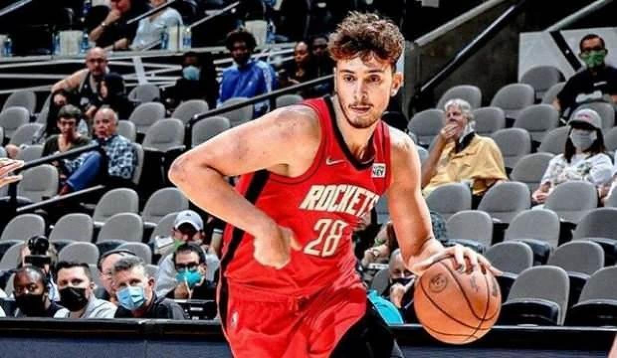 Alperen'in 'double-double'ı Rockets'ın galibiyetine yetmedi