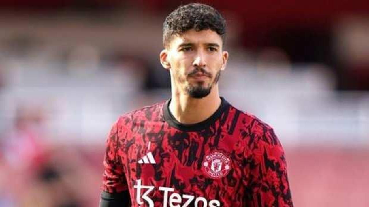 Altay Bayındır: Manchester United'ın Türkiye'de rakibi yok!