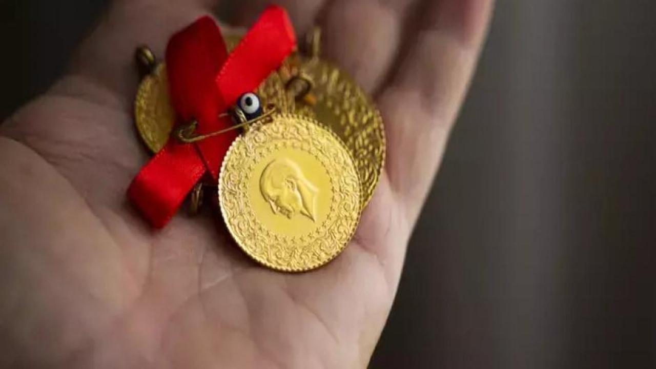 Altın o veriyi bekliyor! Yatırımcısı için kritik uyarı: Cuma saat 15.30'a dikkat...