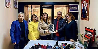 ALTINBAŞAK BELDESİ DERNEĞİ’NDEN GÜNE BAKIŞ HABER’E ANLAMLI ZİYARET