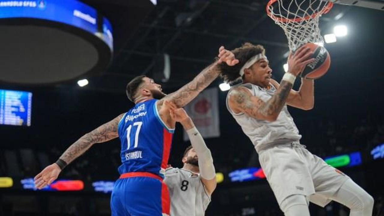 Anadolu Efes evinde mağlup!