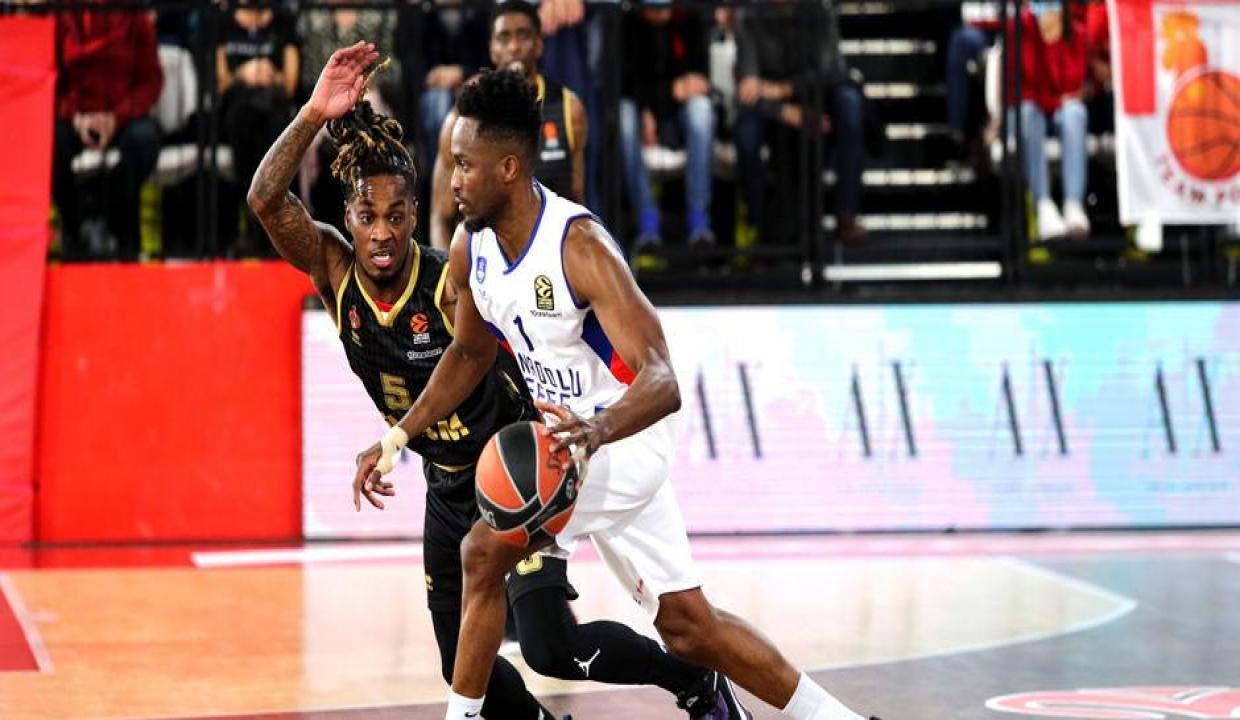 Anadolu Efes, Fransa'da farklı kaybetti!