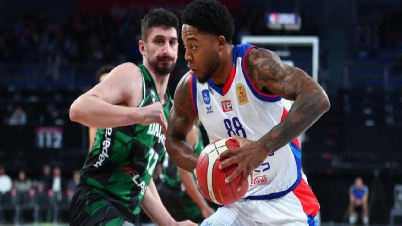 Anadolu Efes İspanya'da mağlup