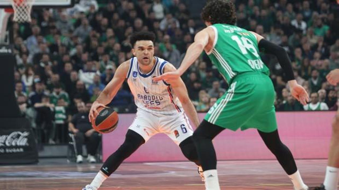Anadolu Efes, Yunanistan'da farklı yenildi