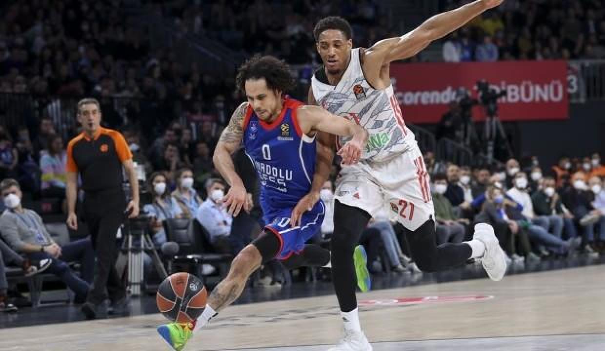 Anadolu Efes'in rakibini Fenerbahçe belirleyecek