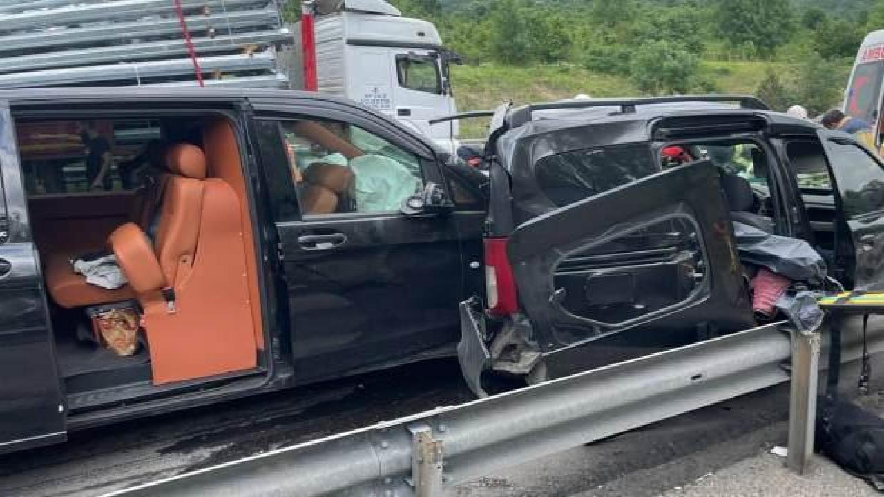 Anadolu Otoyolu'nda feci kaza: 2 ölü 2 yaralı