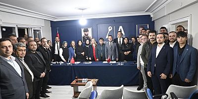 Anahtar Parti Genel Merkez Heyeti, Kartal İlçe Başkanlığı’nda Yoğun İlgiyle Karşılandı