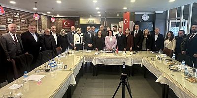 Anahtar Parti Kartal’da Muhtarlar ve Basınla Buluştu