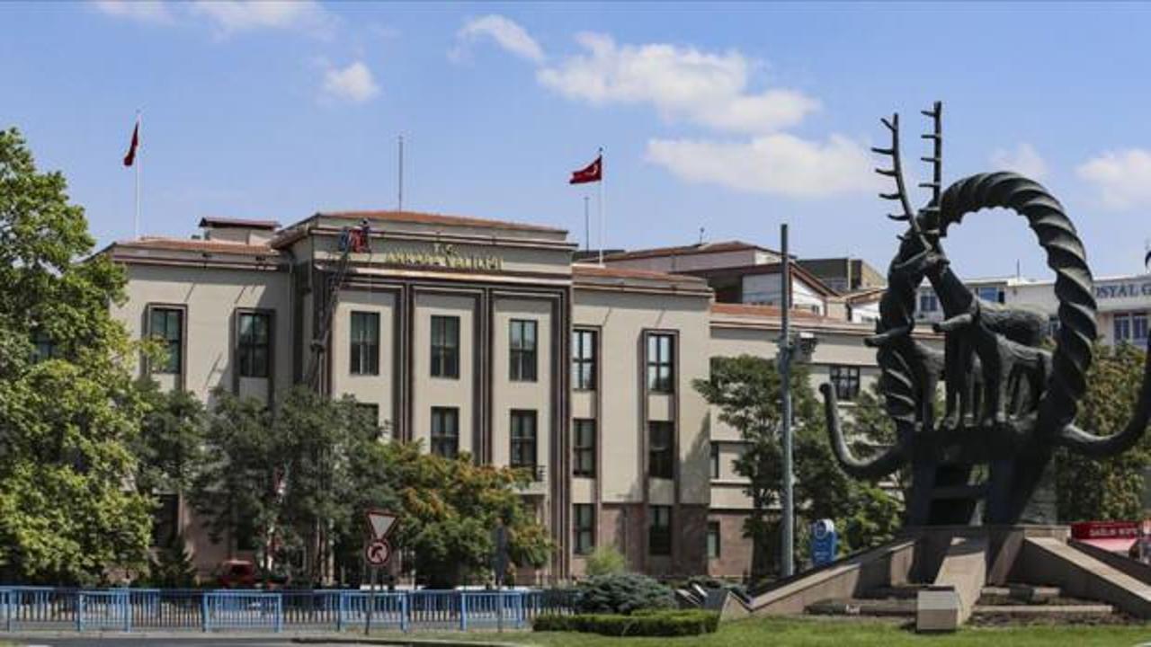 Ankara Valiliği’nden polislerin çalışma saatlerine ilişkin açıklama