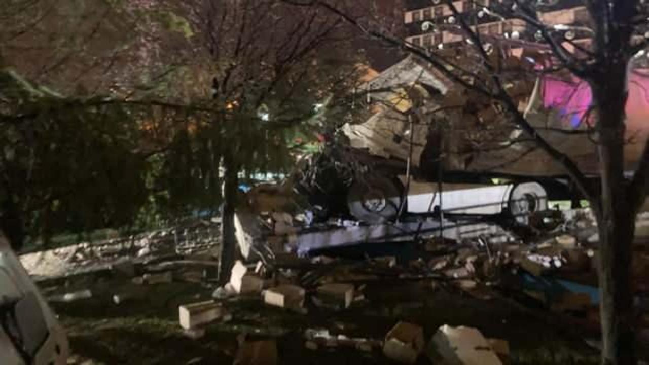 Ankara'da freni boşalan tır parka daldı: 1 ölü