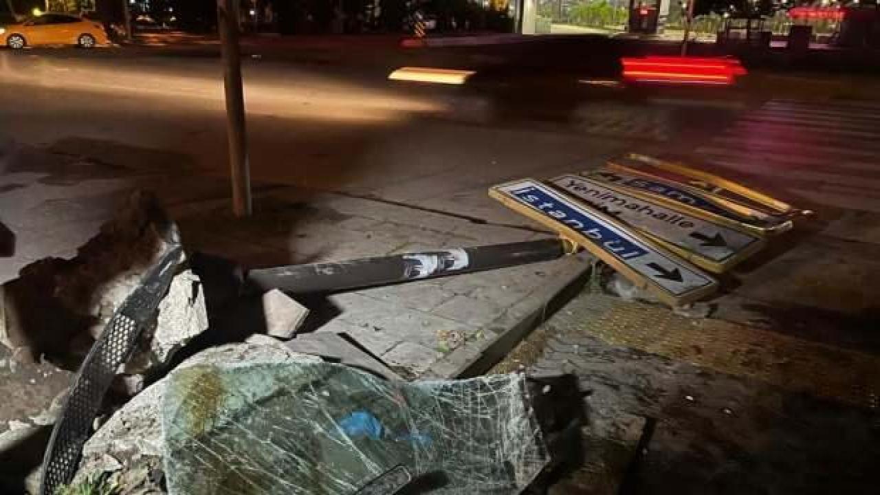 Ankara’da iki otomobil çarpıştı: 1 ölü, 1 yaralı