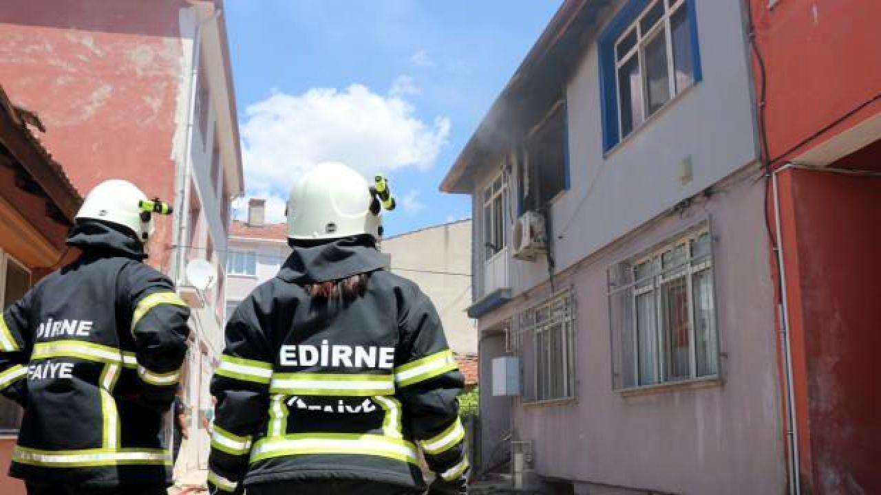 Annesi içerideyken evi ateşe verdi: 'Gidin söndürün' dedi!