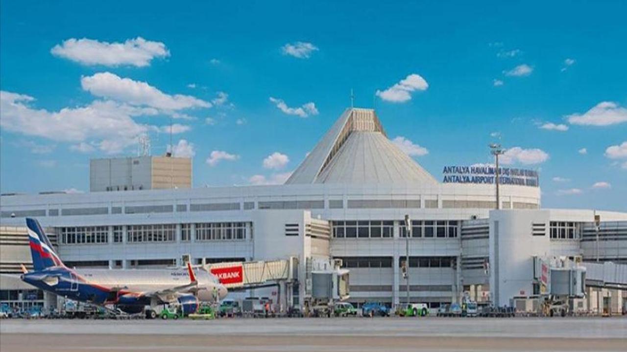 Antalya Havalimanı martta 1 milyon 78 bin 360 yolcuya hizmet verdi