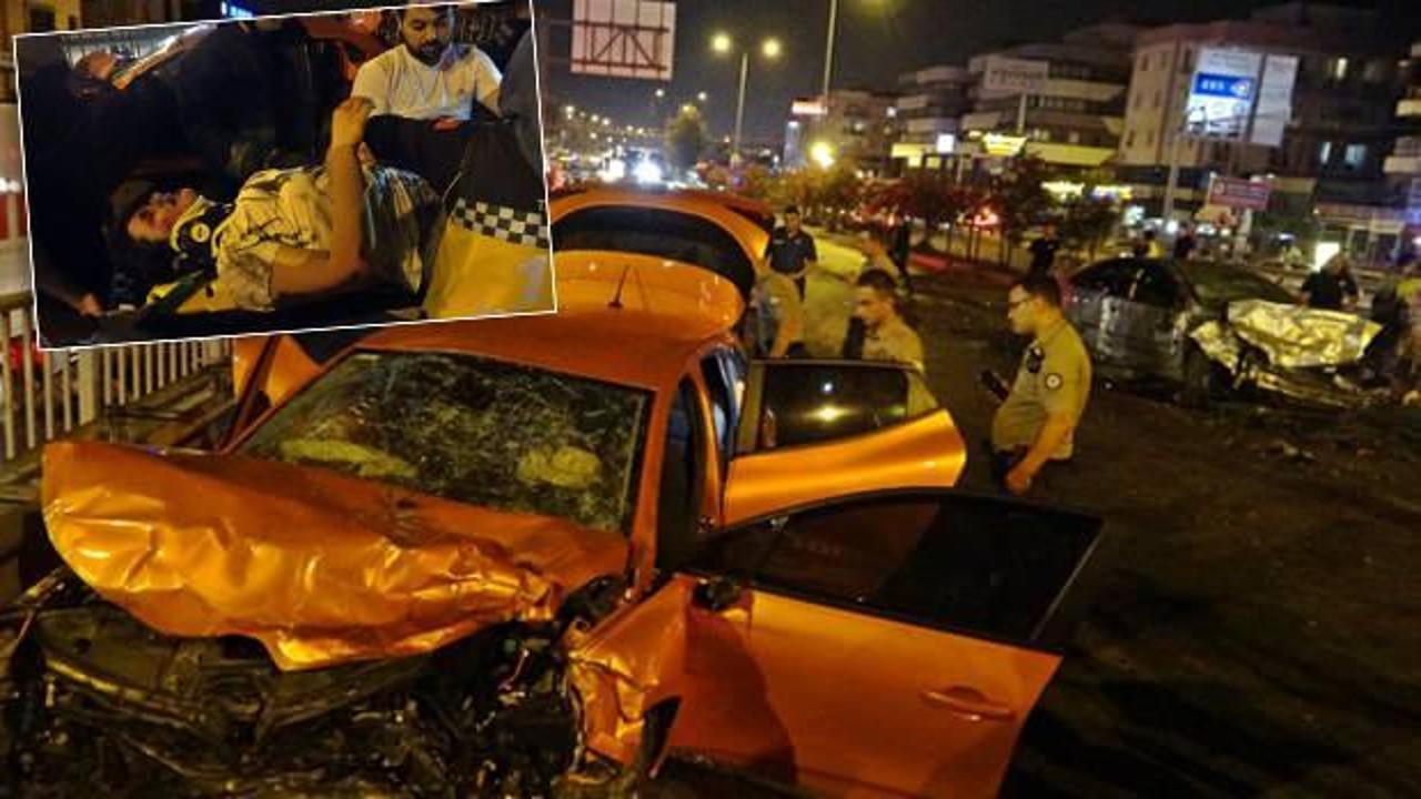Antalya’da iki otomobilin kafa kafaya çarpıştığı kazada 1’i ağır 5 kişi yaralandı