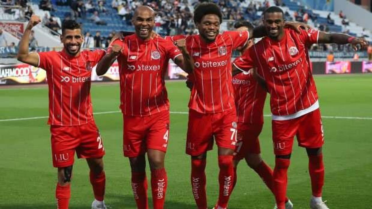 Antalyaspor yenilmezlikte Avrupa'da ilk 3'te