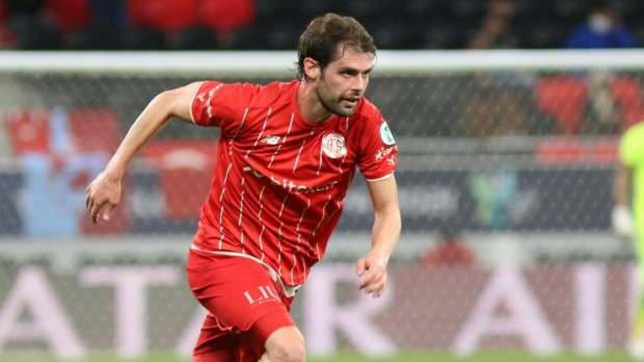 Antalyaspor'da Poli şoku! İhtarname çekti!