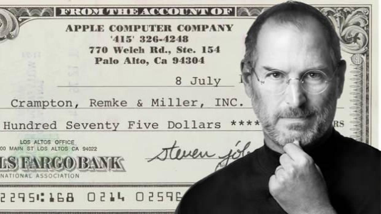 Apple daha yeni kurulmuştu: 1976 yılında Steve Jobs tarafından imzalanan çek, satışa çıktı
