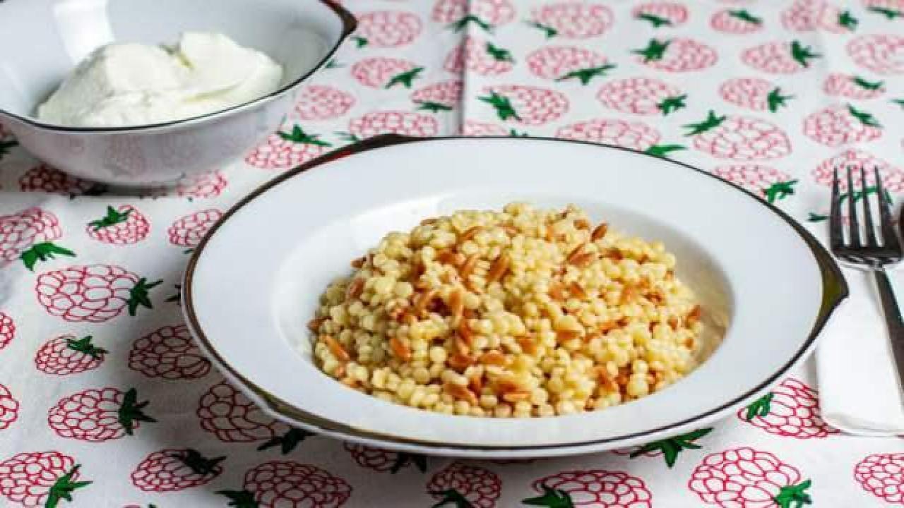 Arpa şehriyeli kuskus pilavı tarifi, nasıl yapılır?