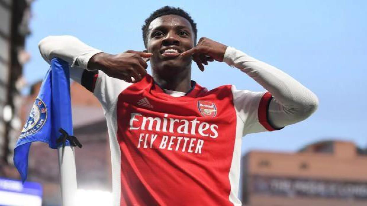 Arsenal'den genç santraforu Nketiah'a yeni sözleşme!