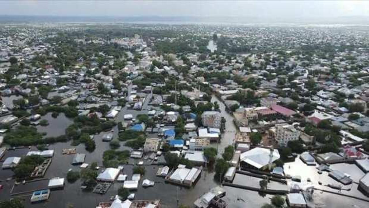 Aşırı yağışlar nedeniyle Somali’de okullara ara verildi