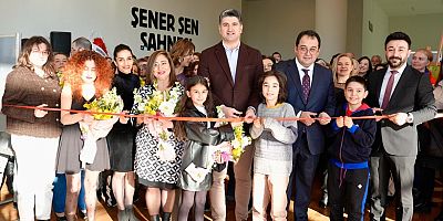ATAŞEHİR BELEDİYESİ ‘KARŞIT SANAT’ SERGİSİNE EV SAHİPLİĞİ YAPTI