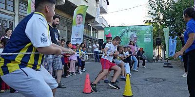 “ATAŞEHİR ÇOCUK ŞENLİĞİ”NİN İLK DURAĞI İÇERENKÖY MAHALLESİ