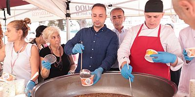 ATAŞEHİR’DE AŞURE İKRAMI