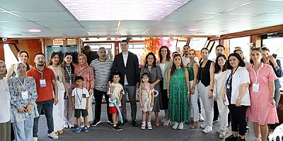 ATAŞEHİRLİ KADINLAR BOĞAZ'DA UNUTULMAZ BİR GÜN GEÇİRDİ