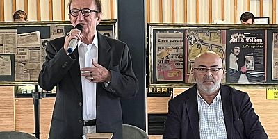 'ATİLLA YELKEN NOSTALJİK POP KOROSU' BASIN MENSUPLARIYLA BULUŞTU