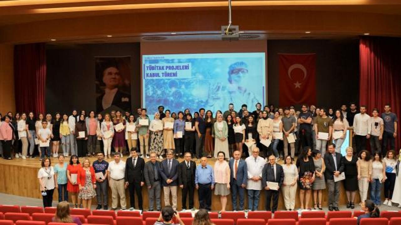 Atlas Üniversitesi öğrencilerinin TÜBİTAK Başarısı göz doldurdu
