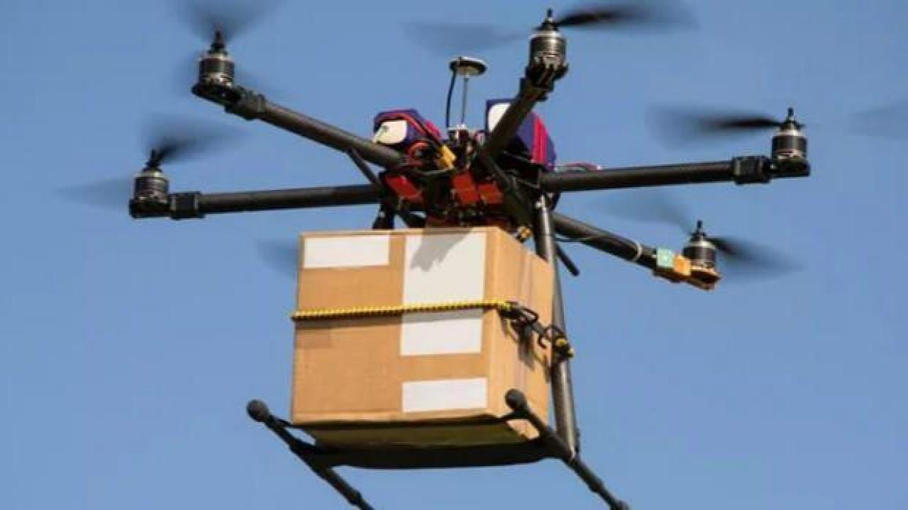 Avrupa'da bir ilk! Drone ile taşındı