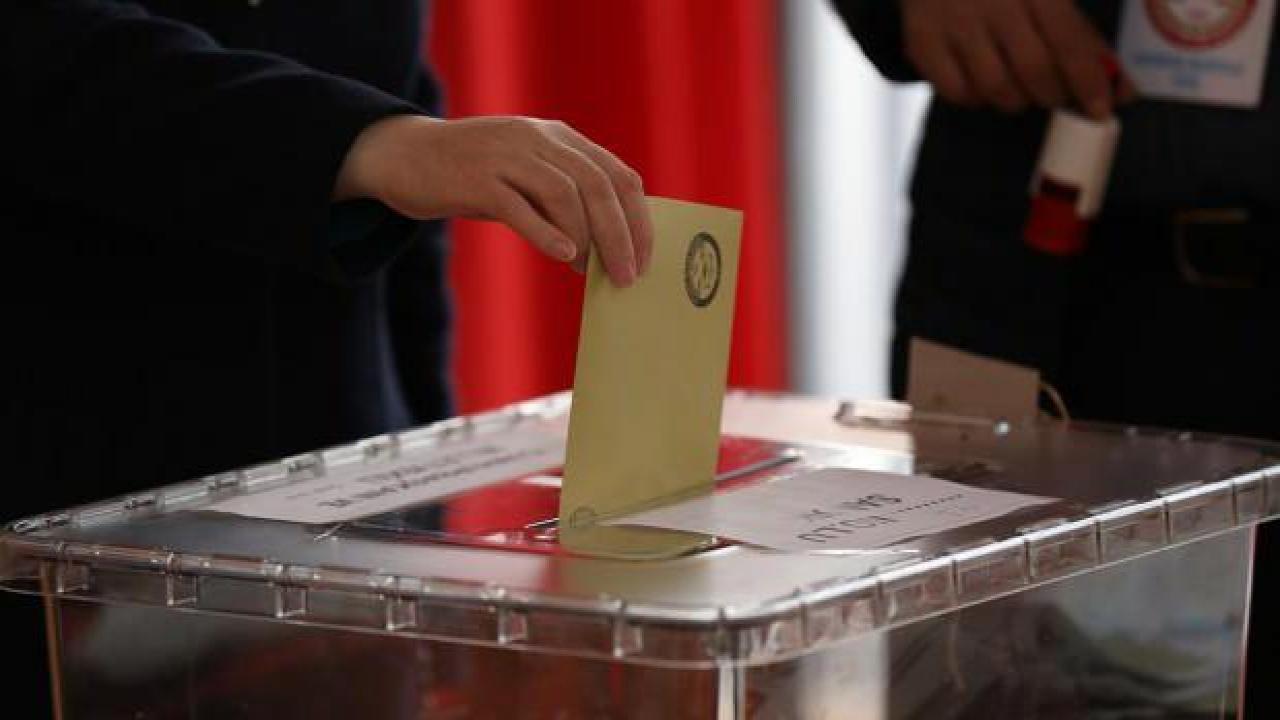 Avrupa'da birçok noktada oy kullanma işlemi sona erdi!
