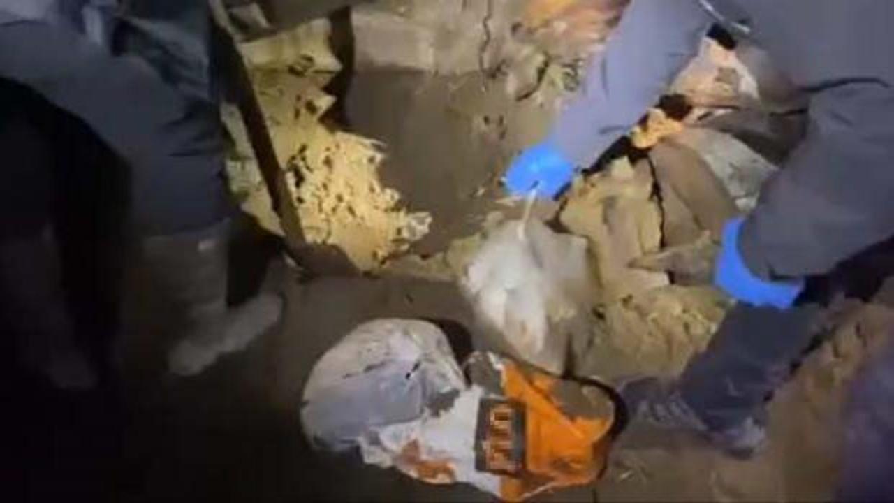 Aydın'da, toprağa gömülü 2,5 kilo esrar ele geçirildi
