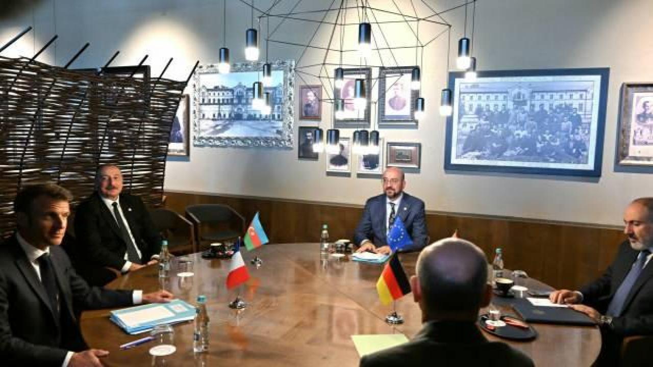 Azerbaycan, Ermenistan, Fransa, Almanya ve AB arasındaki görüşme Kişinev'de başladı