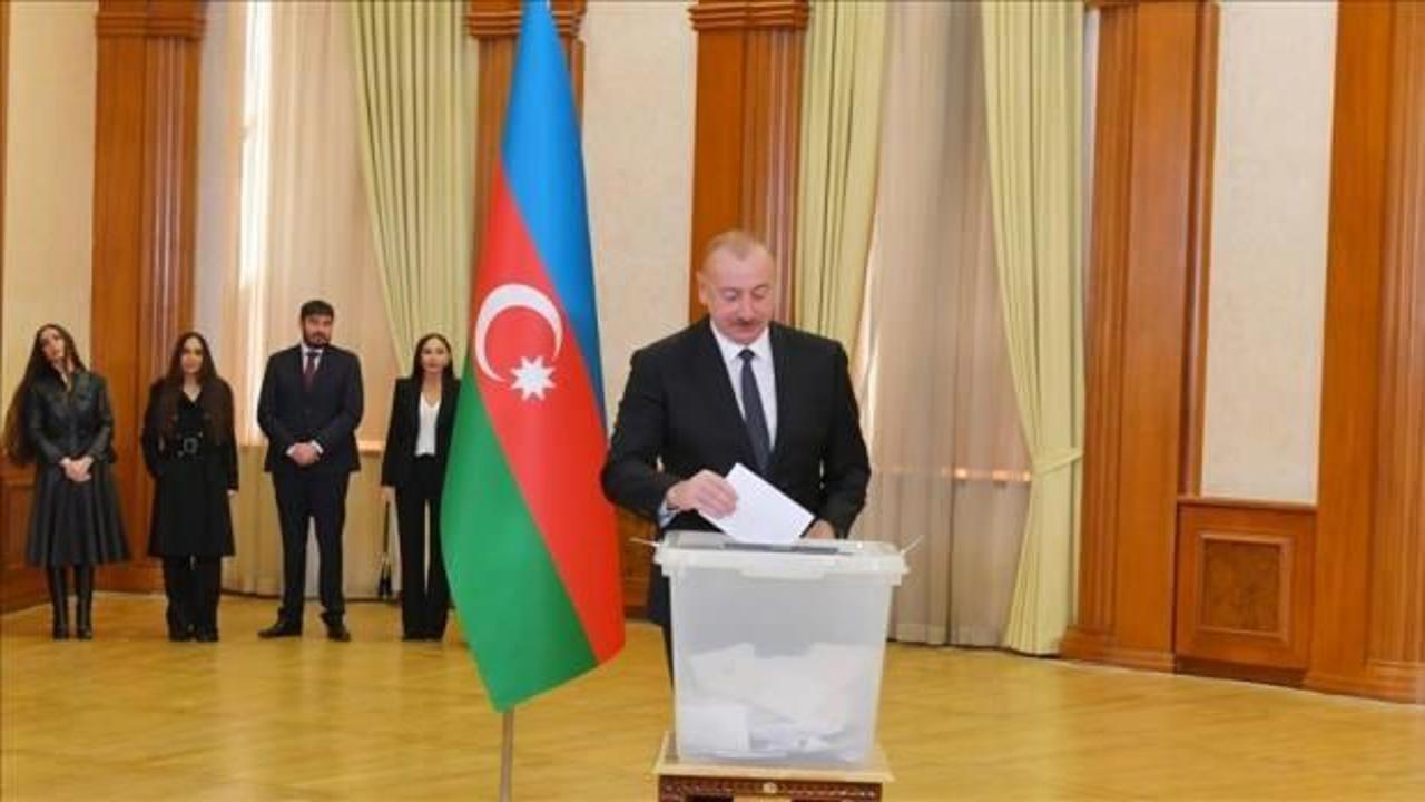 Azerbaycan sandık başında! Aliyev'den rekor oy