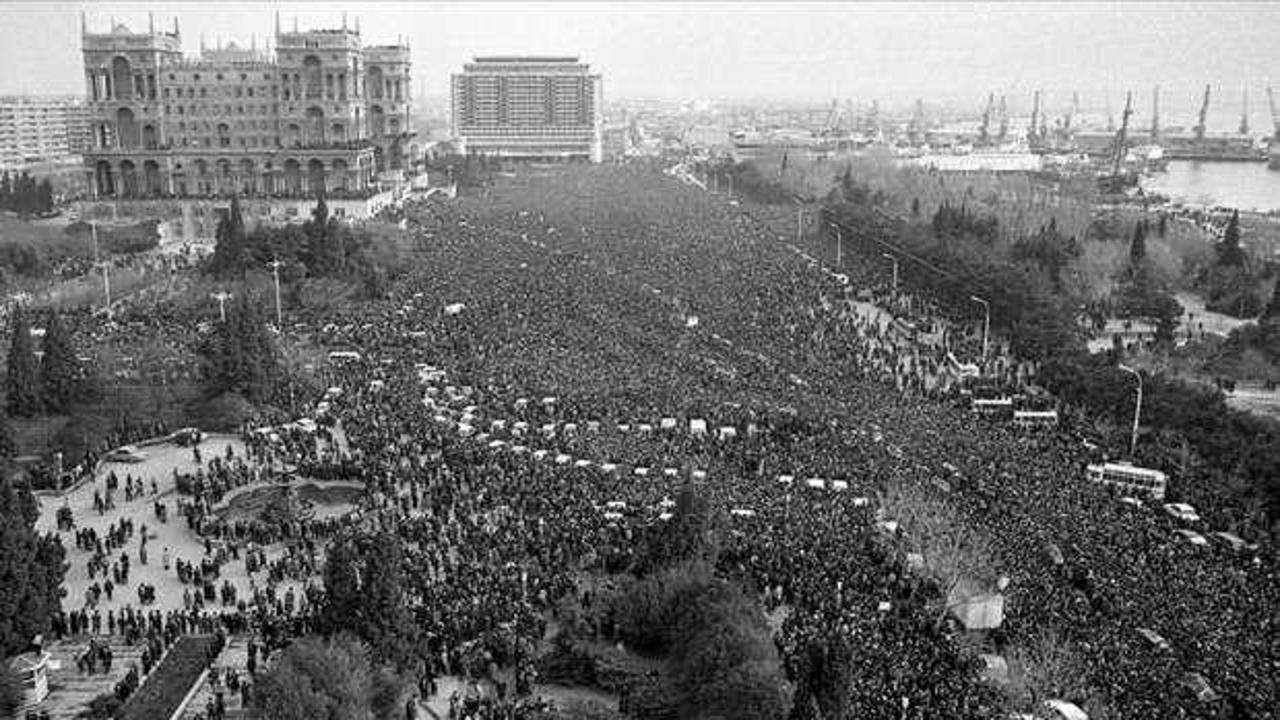 Azerbaycan'ın bağımsızlığına giden yol: Kanlı Ocak