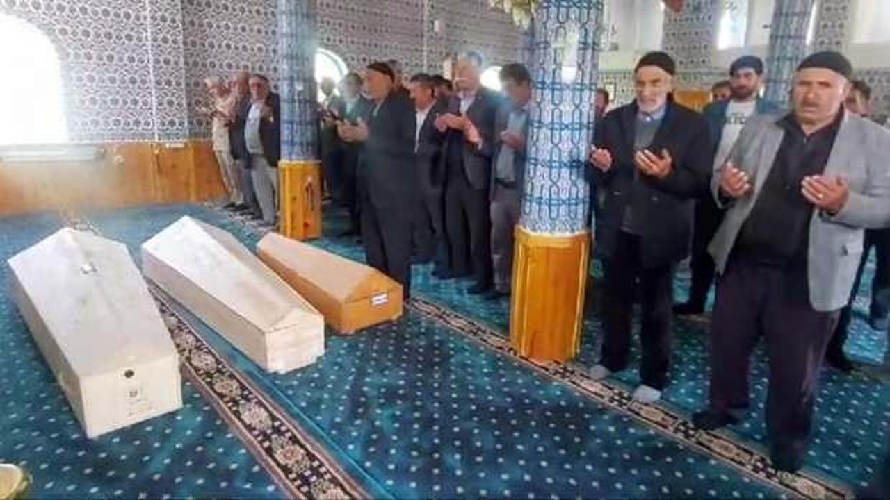 Babaları tarafından öldürülen 3 küçük kardeş yan yana toprağa verildi