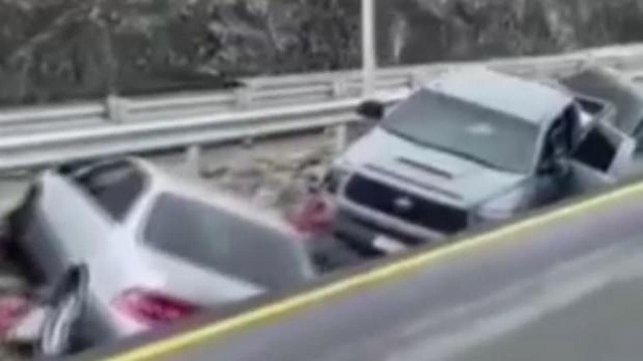 BAE'de sel felaketi: 7 ölü