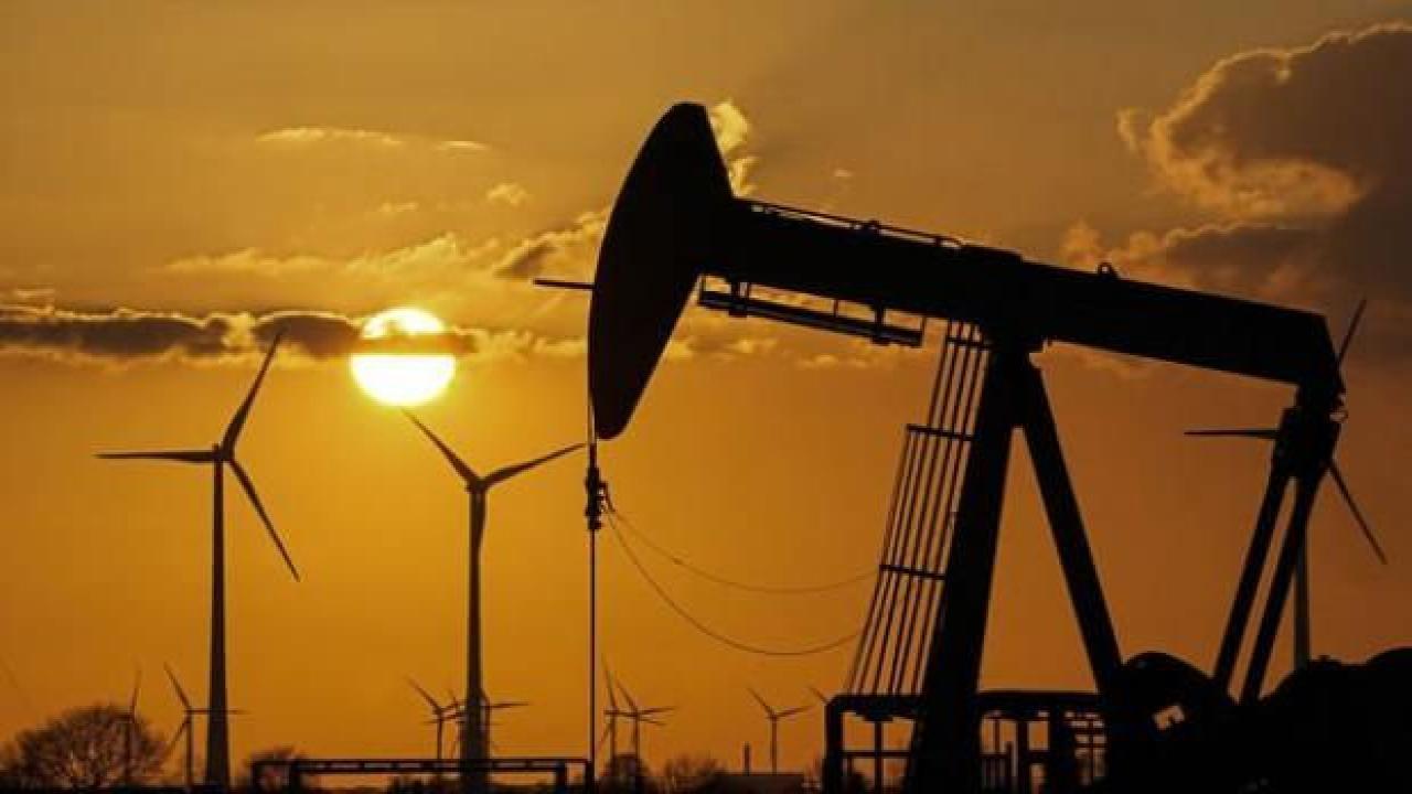 BAE'nin günlük petrol üretimi 3 milyon varilin üzerine çıktı