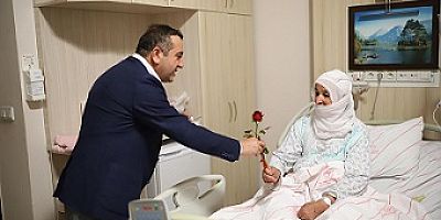 Bağımsız Aday Mert'ten hastane ziyareti 
